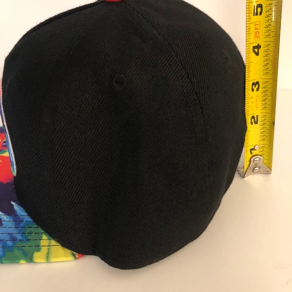 TM/DC Comics Batman Multicolored/Black Hat - Picture 6 of 16